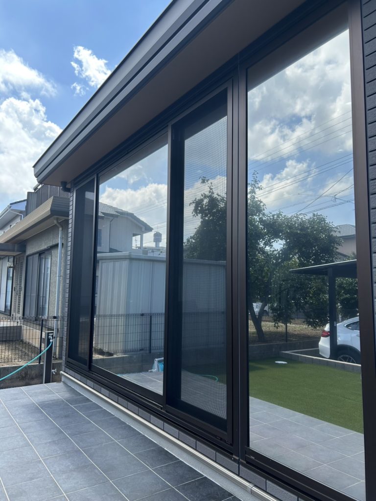 苅田町 窓ガラスフィルム｜外貼ミラー遮熱フィルムRSP15EX施工事例